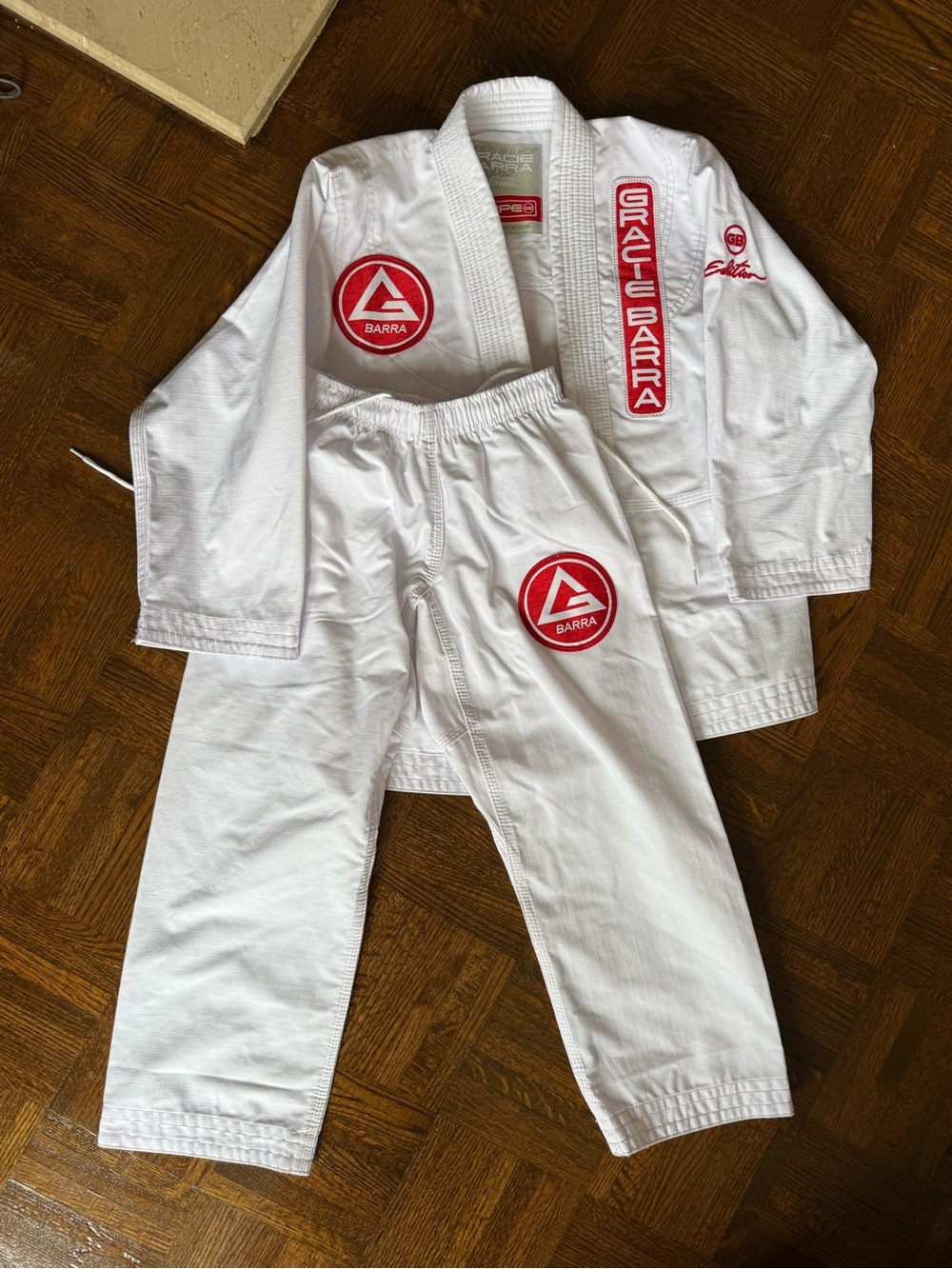 Kids White Jiu-Jitsu Gracie Barra T4 NEW
